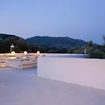 Mavrades * סיבוטה
