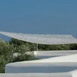 Mavrades