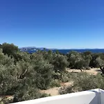 Mavrades סיבוטה
