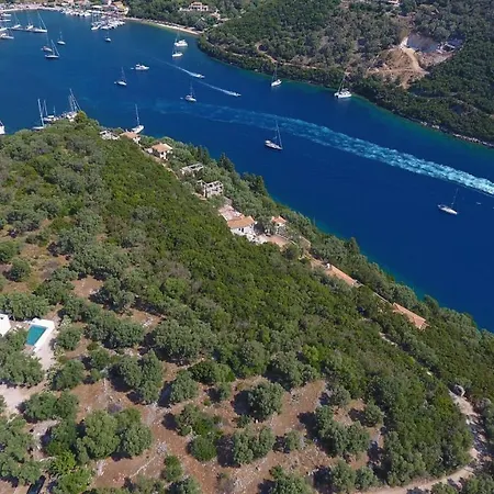 Mavrades Sivota (Lefkada)