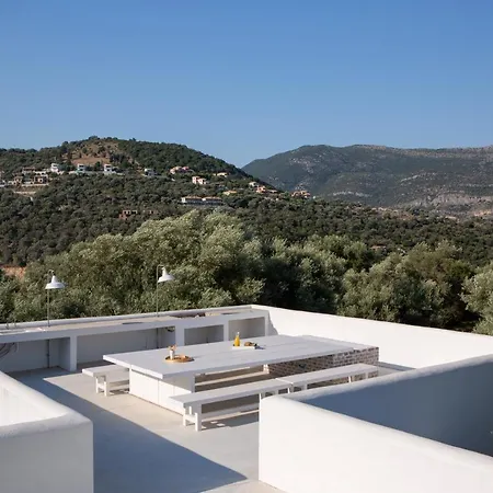 Villa Mavrades *