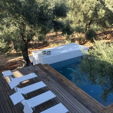 Villa Mavrades