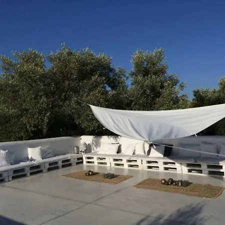 Villa Mavrades *